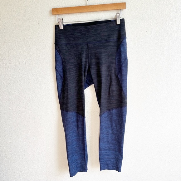 Outdoor Voices Tech Sweat Leggings 3/4 Length Capri Blue Black Women Size Medium - Picture 3 of 9